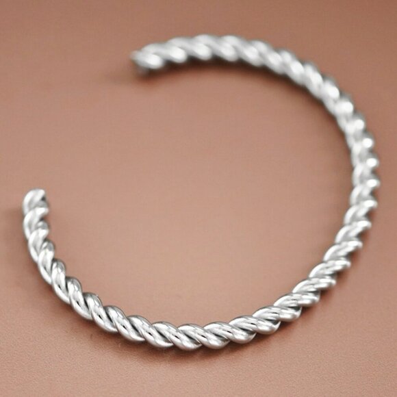The Wild Clover Jewelry - STAINLESS STEEL TWISTED CUFF BRACELET